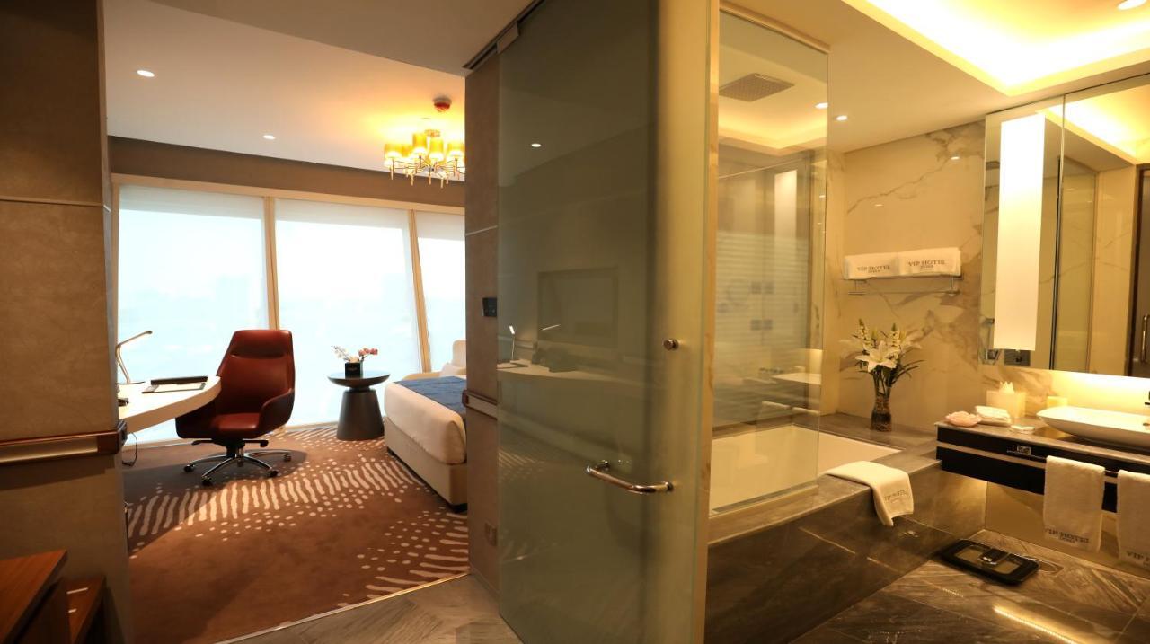 Vip Qatar होटल 5*