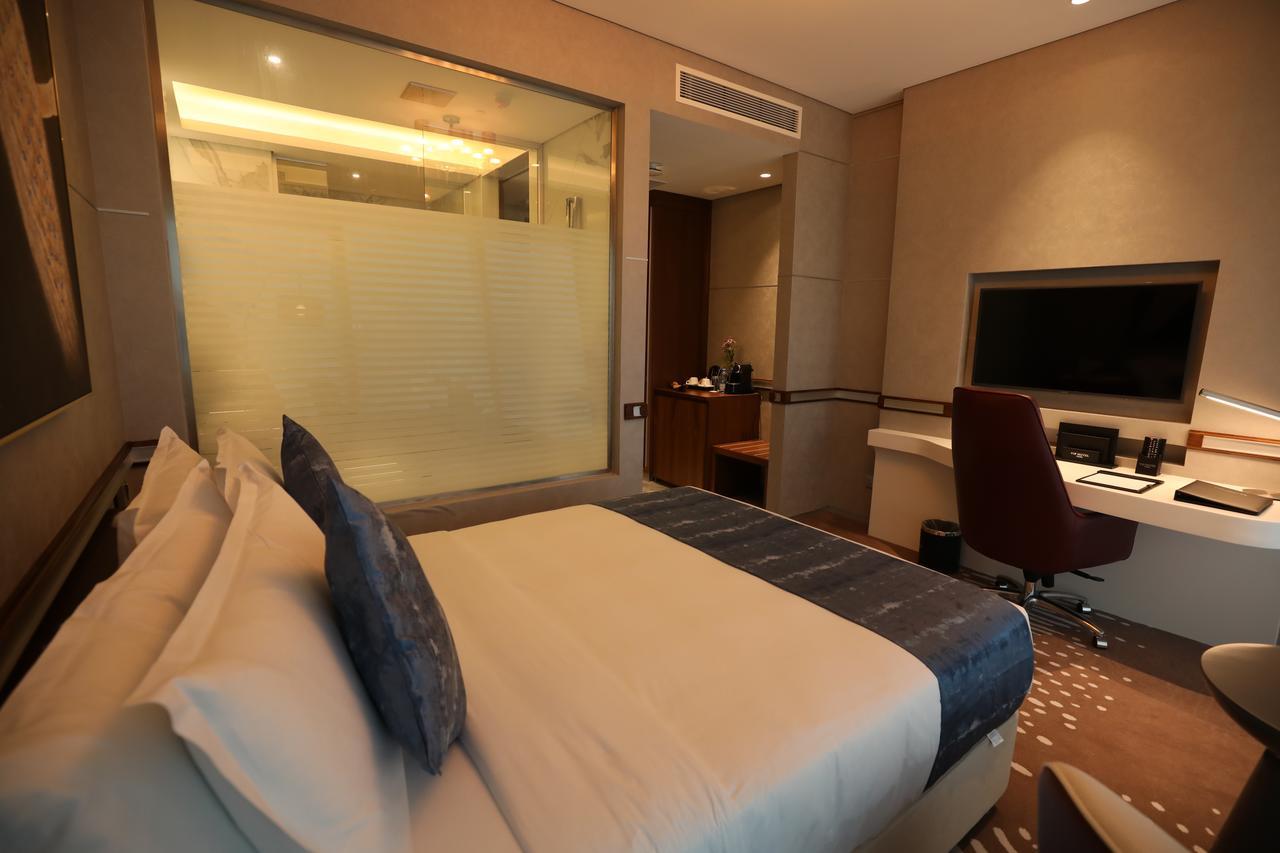Vip Qatar Hotel 5*